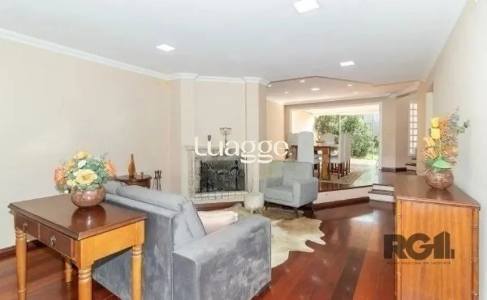 Casa, 3 quartos, 318 m² - Foto 1
