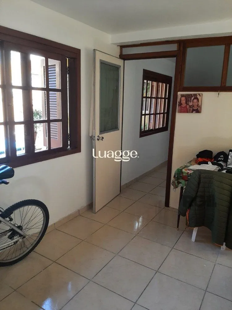 Casa, 5 quartos, 331 m² - Foto 2