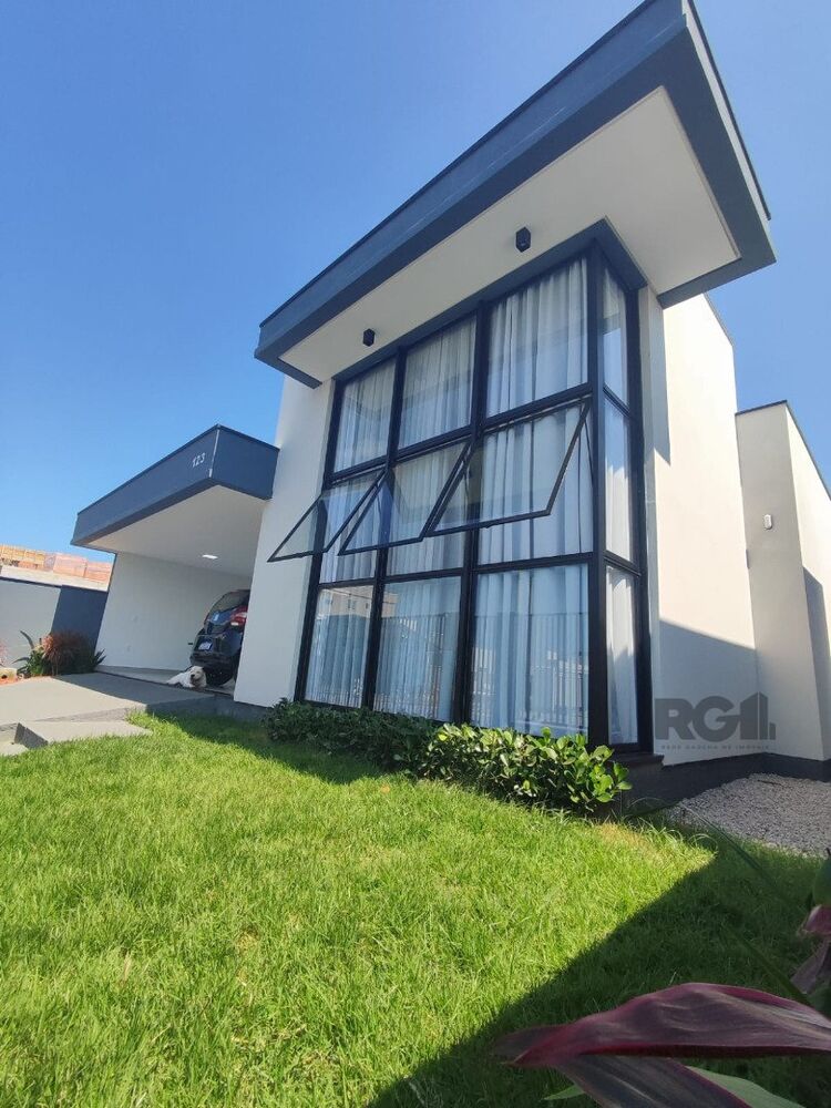 Casa à venda com 3 quartos, 125m² - Foto 1