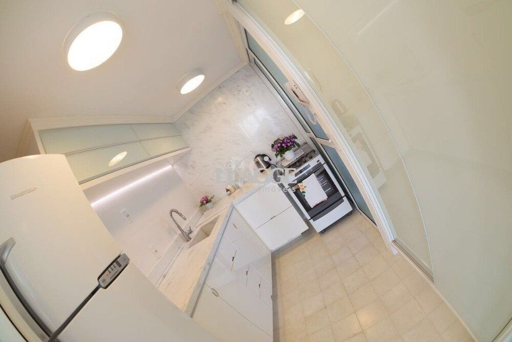 Apartamento à venda com 3 quartos, 80m² - Foto 2
