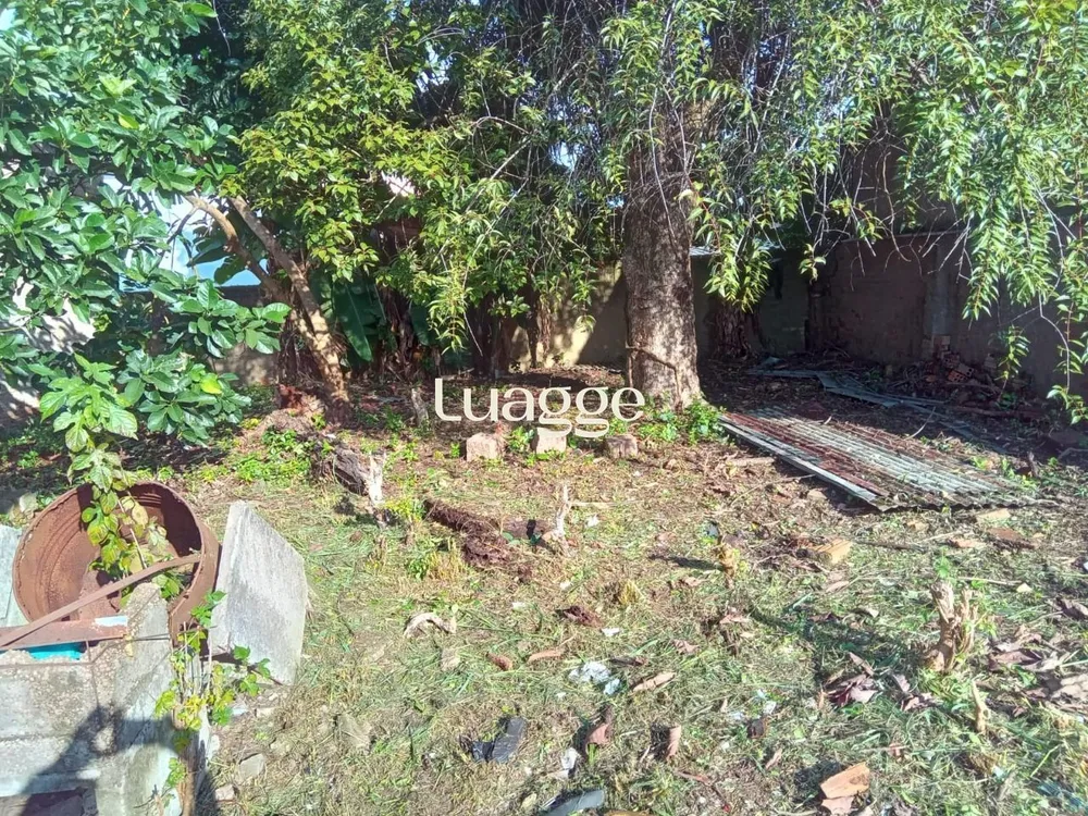 Casa, 4 quartos, 182 m² - Foto 1