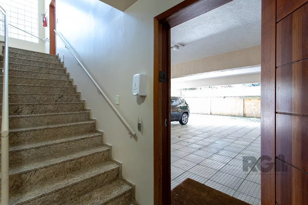 Apartamento à venda com 3 quartos, 329m² - Foto 2