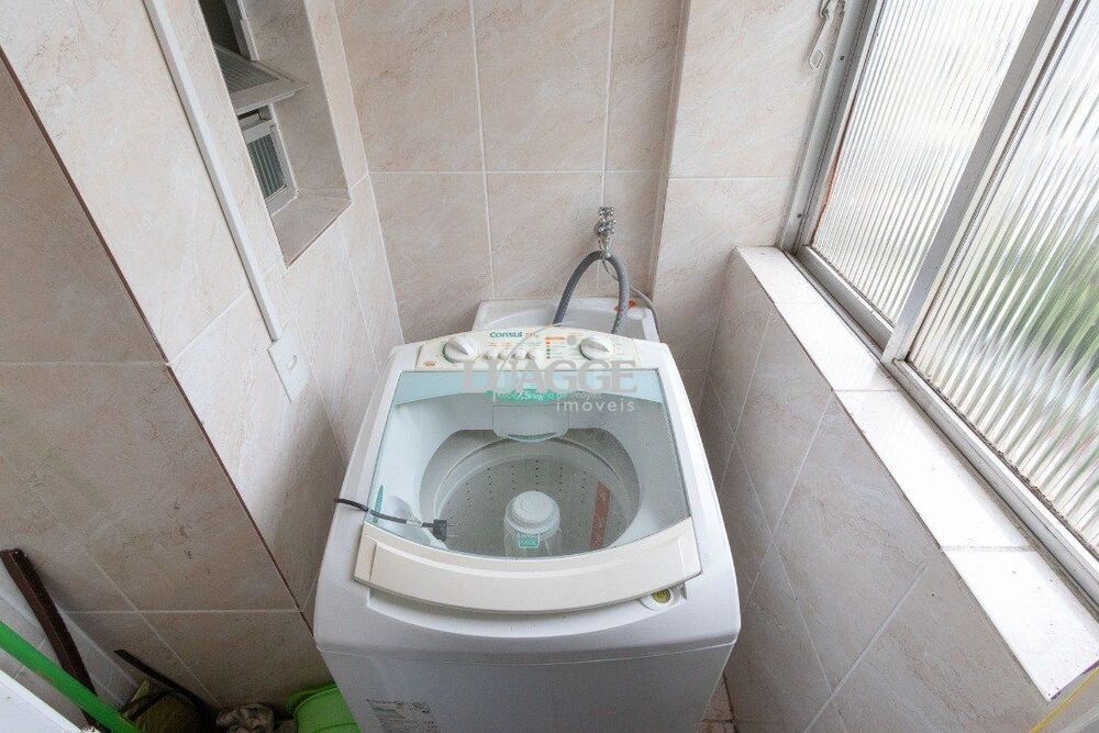 Apartamento à venda com 2 quartos, 61m² - Foto 4