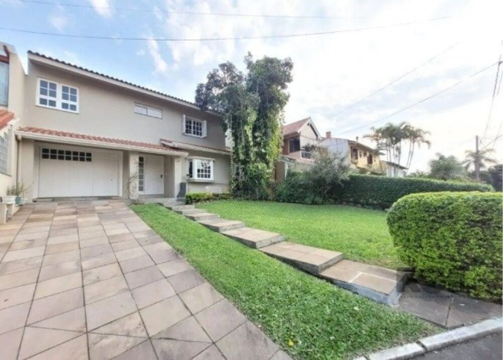 Casa de Condomínio para alugar com 4 quartos, 300m² - Foto 4