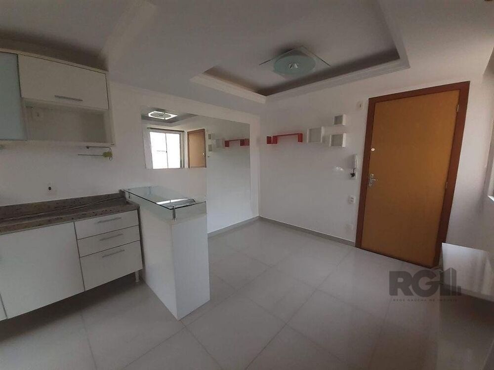 Apartamento à venda com 2 quartos, 37m² - Foto 2