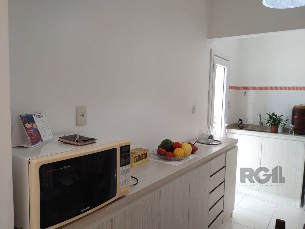 Apartamento à venda com 2 quartos, 66m² - Foto 2
