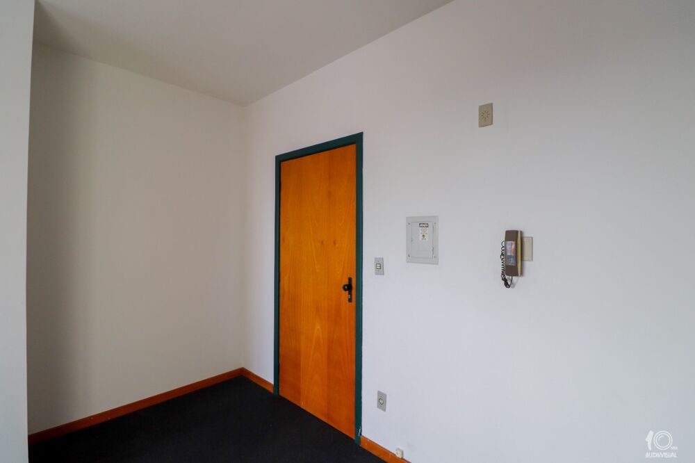 Conjunto Comercial-Sala à venda com 1 quarto, 25m² - Foto 2