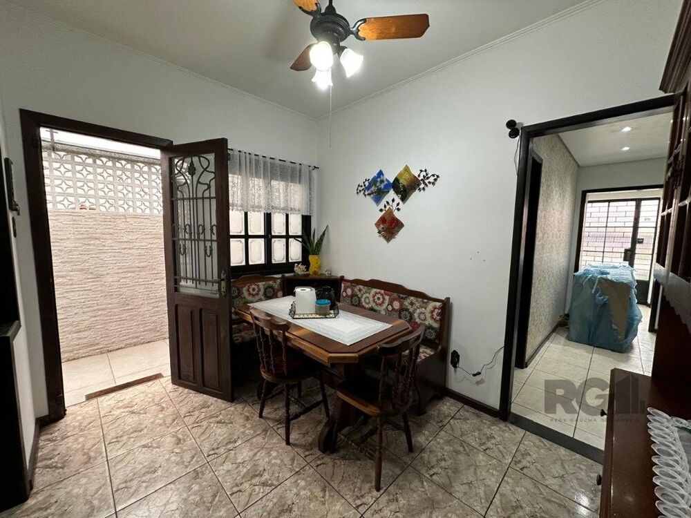 Casa à venda com 3 quartos, 262m² - Foto 5