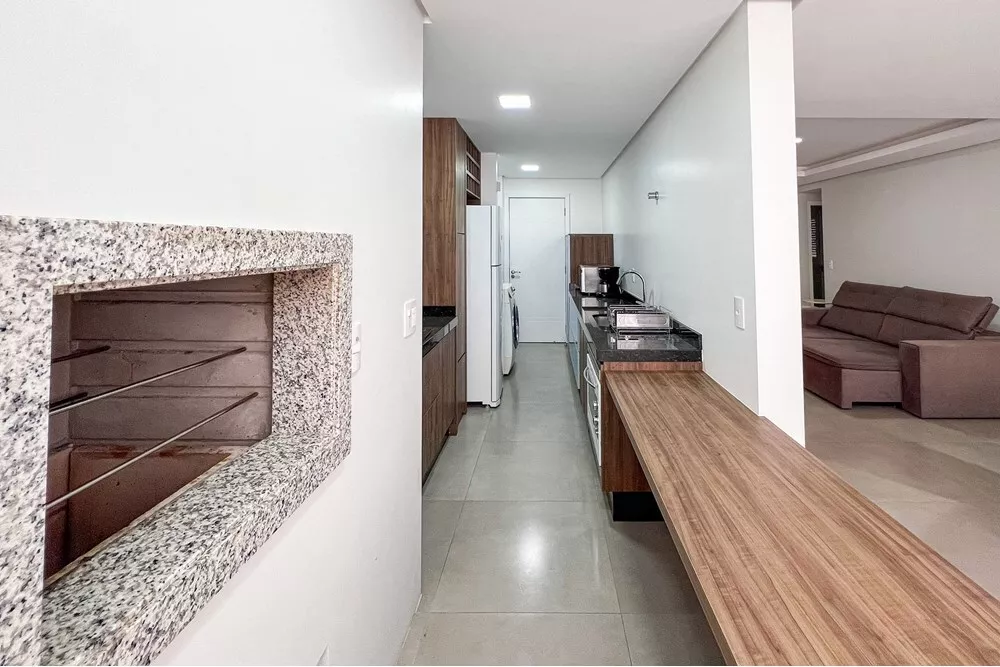 Apartamento à venda com 3 quartos, 98m² - Foto 7