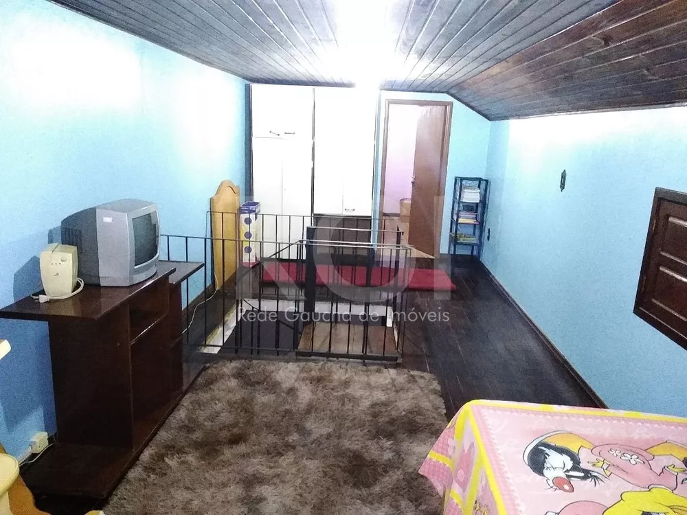 Casa à venda com 3 quartos, 201m² - Foto 2