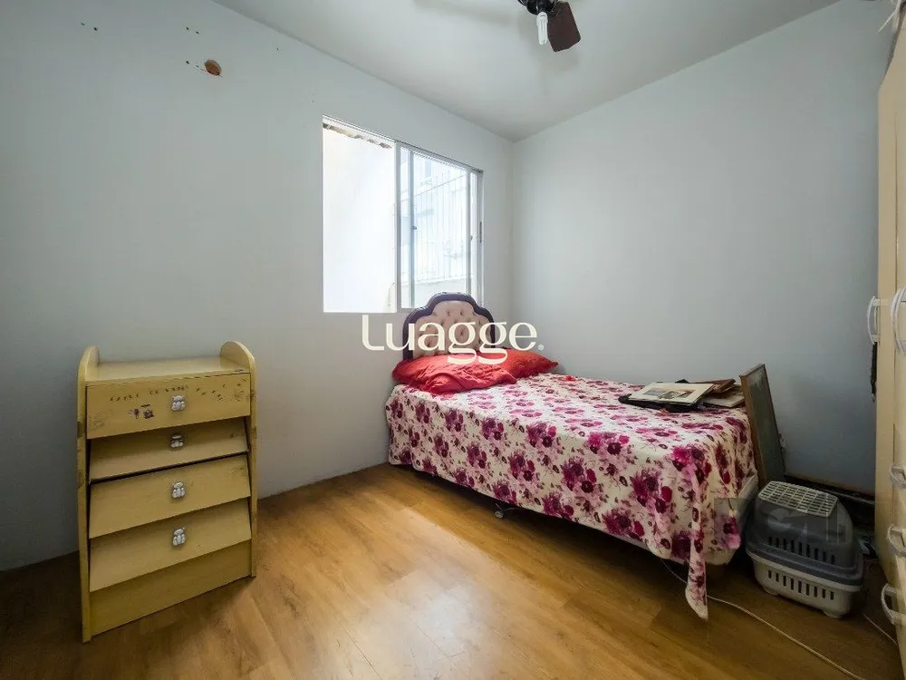 Casa, 3 quartos, 211 m² - Foto 1