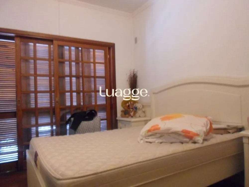 Casa, 6 quartos, 401 m² - Foto 1