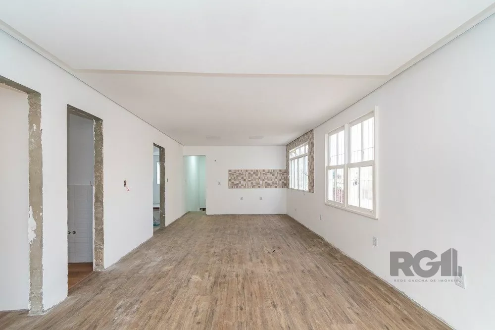 Casa à venda com 3 quartos, 95m² - Foto 2