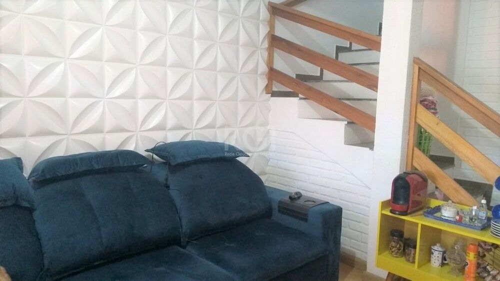 Casa à venda com 2 quartos, 79m² - Foto 1