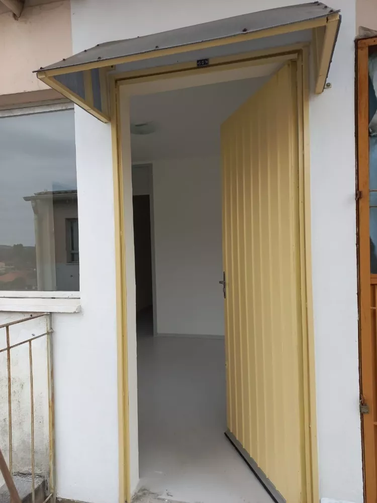 Apartamento à venda com 2 quartos, 38m² - Foto 2