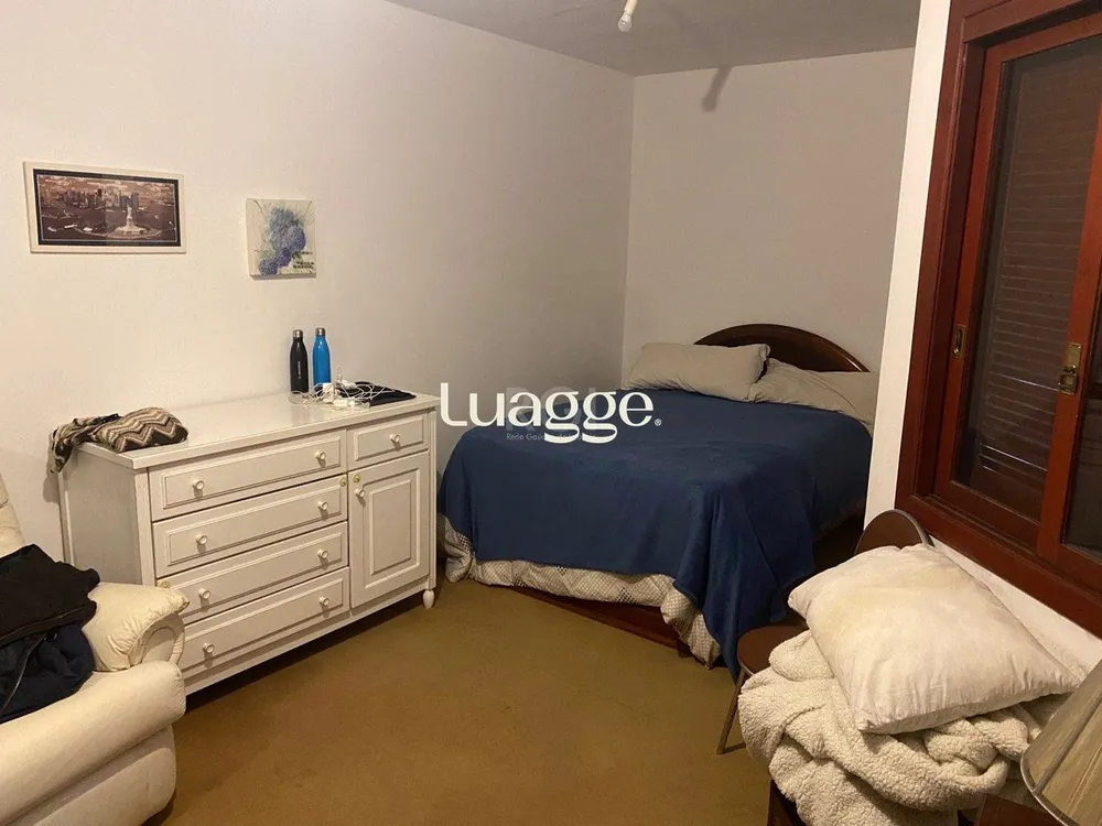 Casa, 4 quartos, 379 m² - Foto 1
