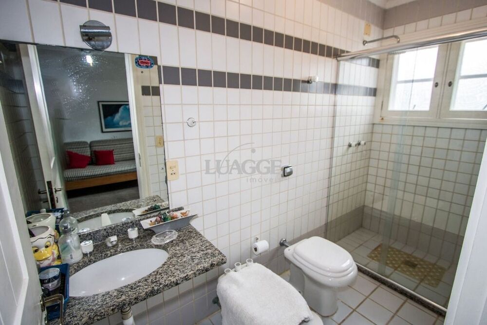 Casa à venda com 4 quartos, 490m² - Foto 15