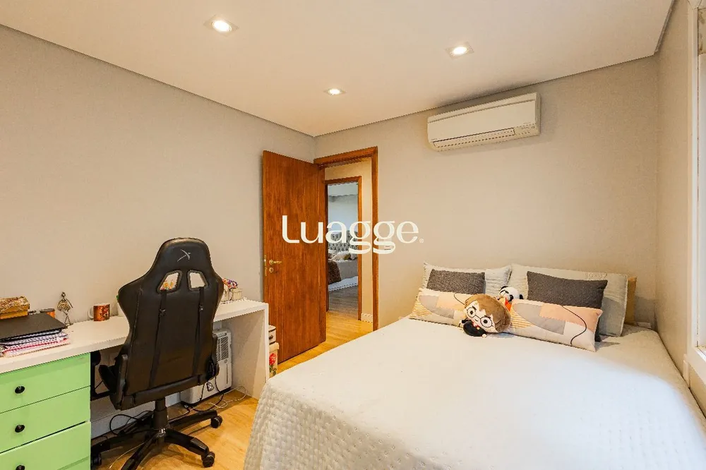 Apartamento, 3 quartos, 248 m² - Foto 1