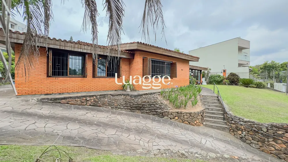 Casa, 3 quartos, 314 m² - Foto 1