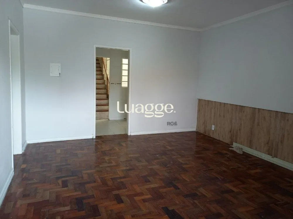 Casa, 3 quartos, 241 m² - Foto 1