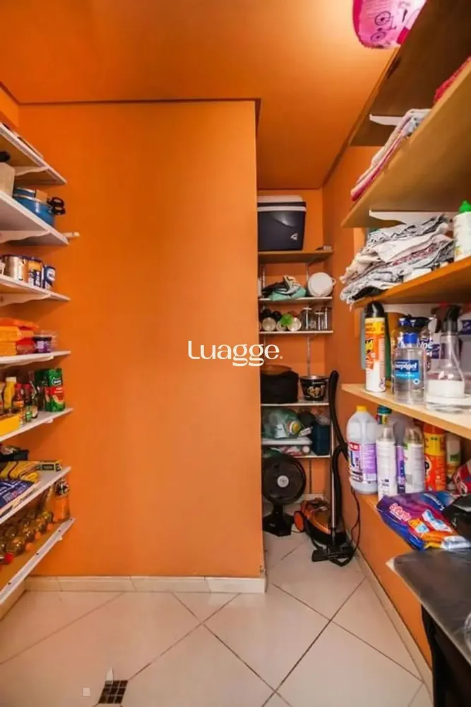 Casa, 4 quartos, 294 m² - Foto 1