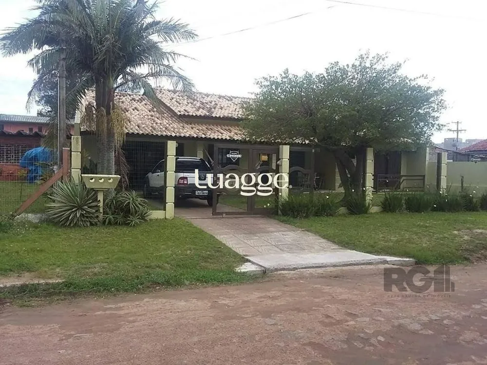 Casa, 3 quartos, 221 m² - Foto 1