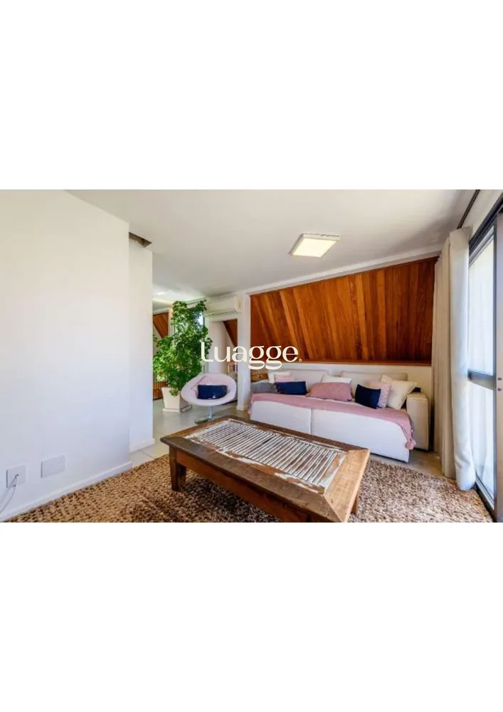 Cobertura, 3 quartos, 243 m² - Foto 3