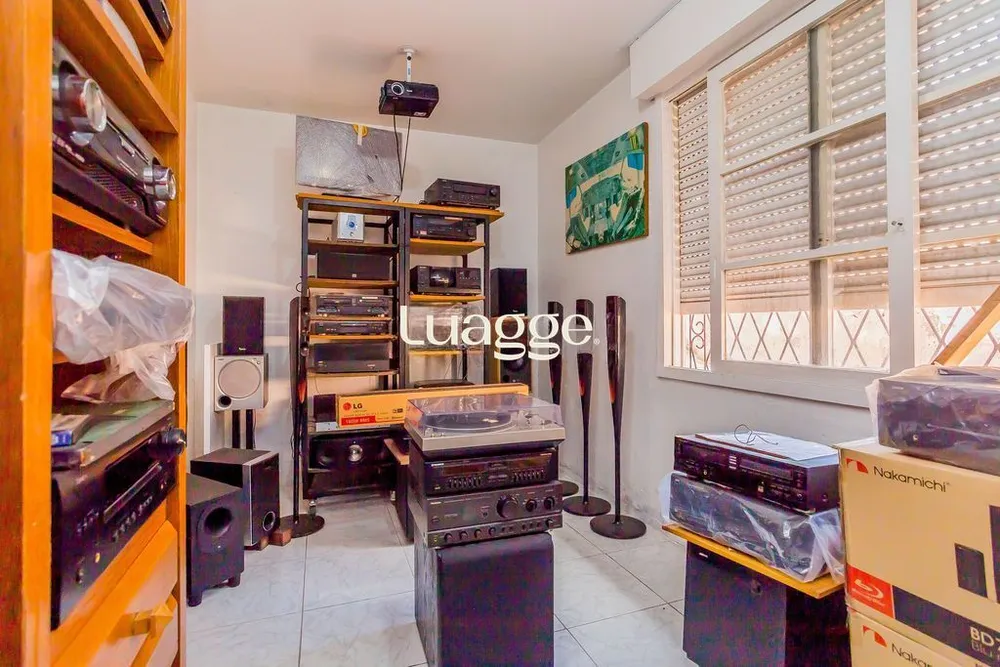 Casa, 6 quartos, 257 m² - Foto 1
