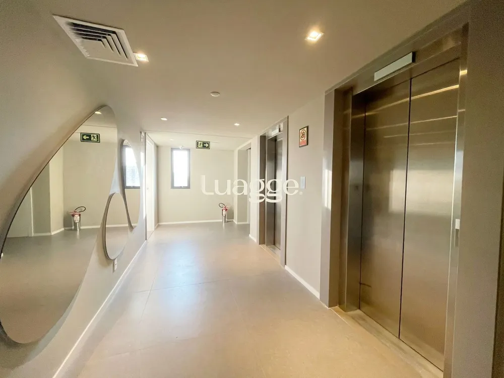 Casa, 6 quartos, 257 m² - Foto 2