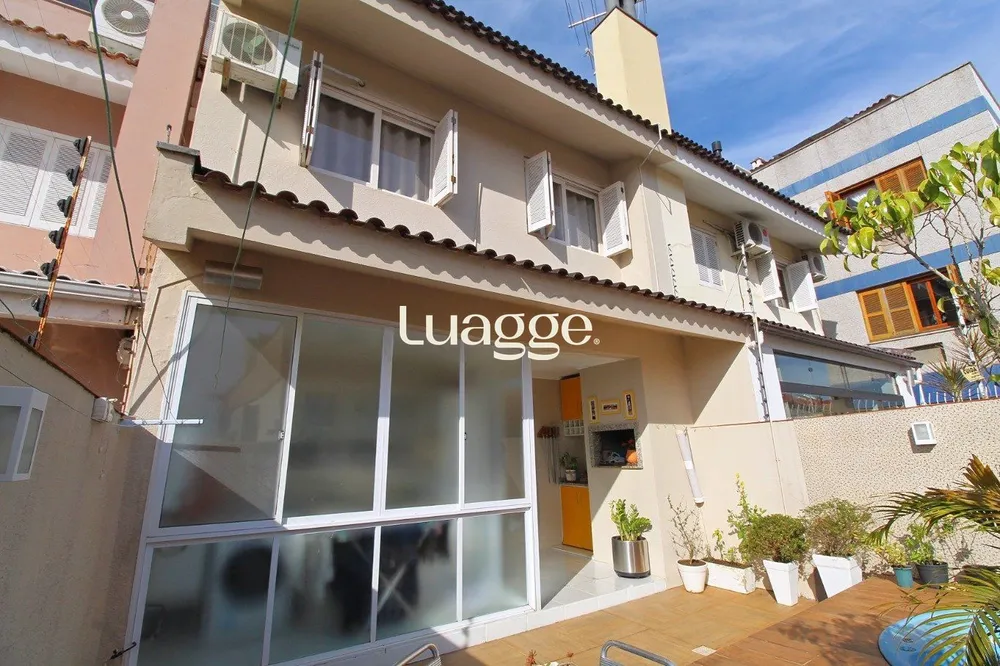 Casa, 4 quartos, 286 m² - Foto 1