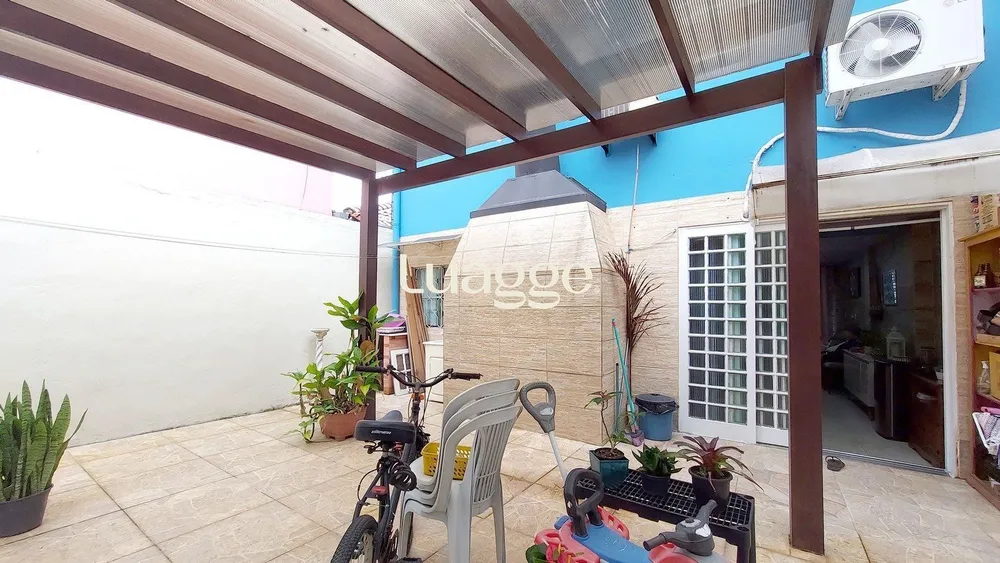 Casa, 3 quartos, 184 m² - Foto 1