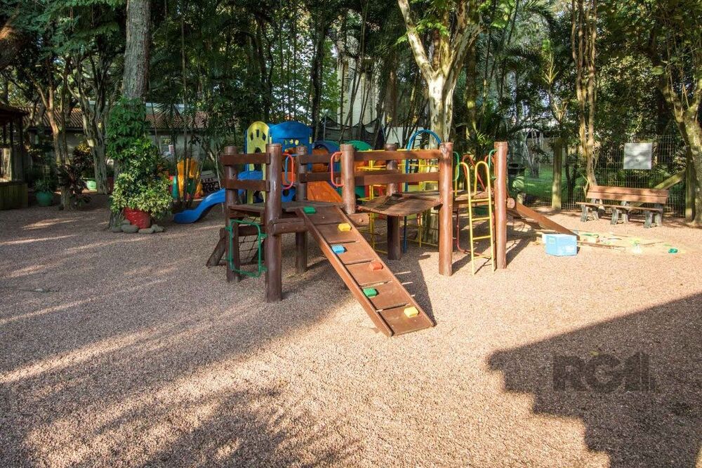 Casa de Condomínio à venda com 4 quartos, 434m² - Foto 3