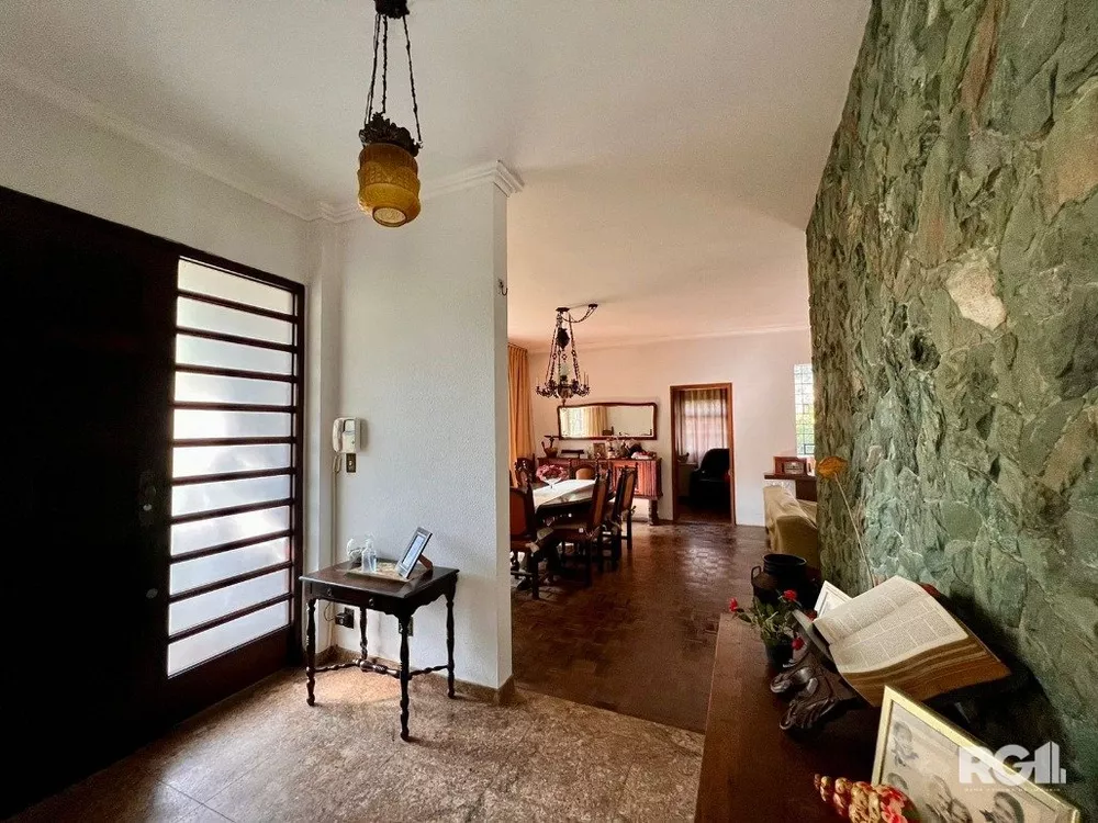 Casa à venda com 3 quartos, 242m² - Foto 4