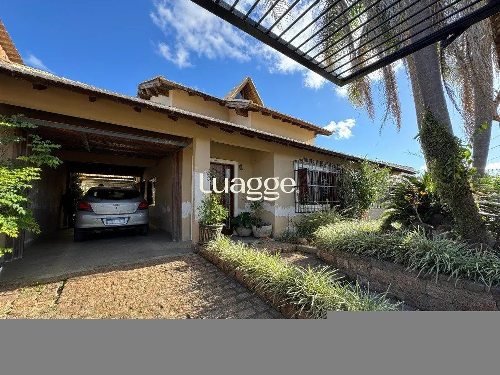 Casa, 3 quartos, 193 m² - Foto 1