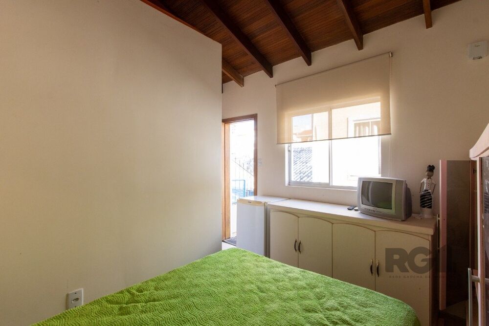 Casa à venda com 3 quartos, 193m² - Foto 3