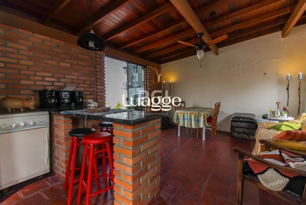 Cobertura, 3 quartos, 231 m² - Foto 2