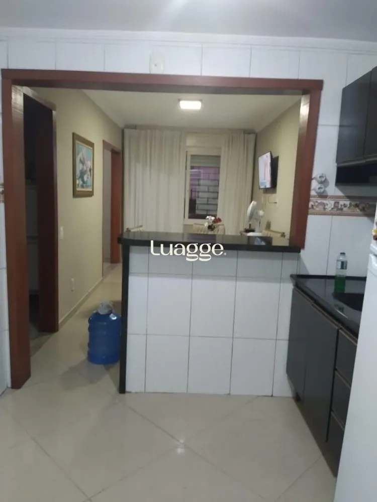 Casa, 3 quartos, 121 m² - Foto 2