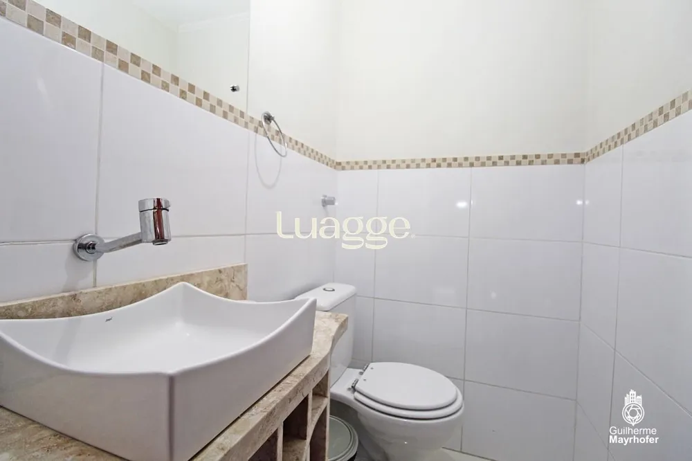 Cobertura, 3 quartos, 218 m² - Foto 2