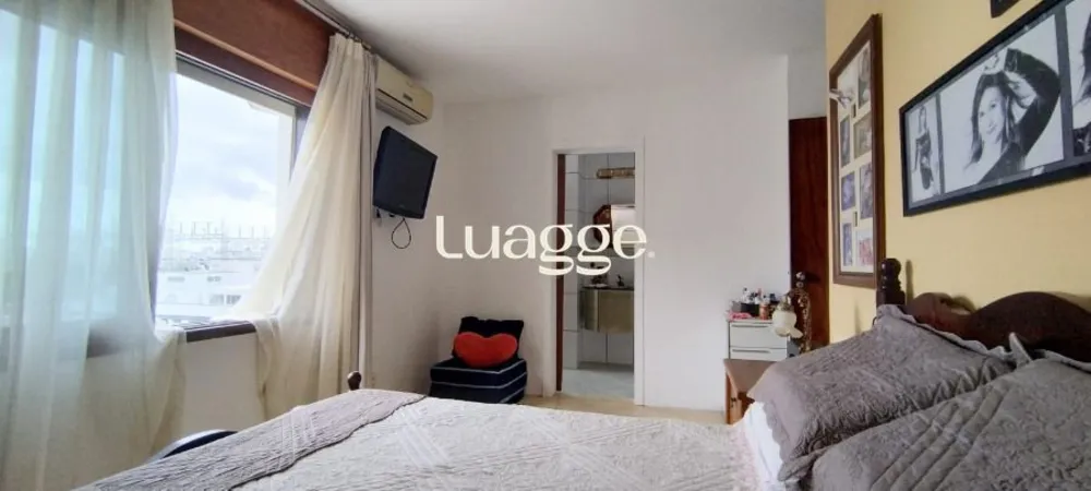 Cobertura, 3 quartos, 236 m² - Foto 1