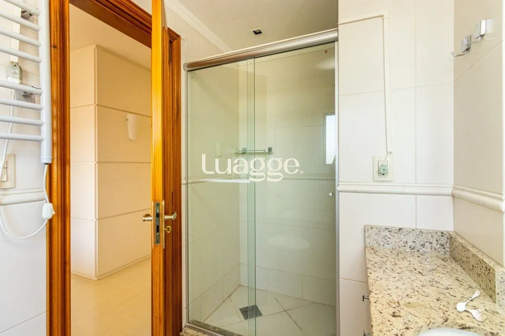 Casa, 3 quartos, 270 m² - Foto 1