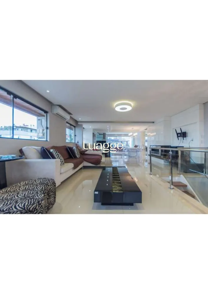Cobertura, 3 quartos, 284 m² - Foto 1