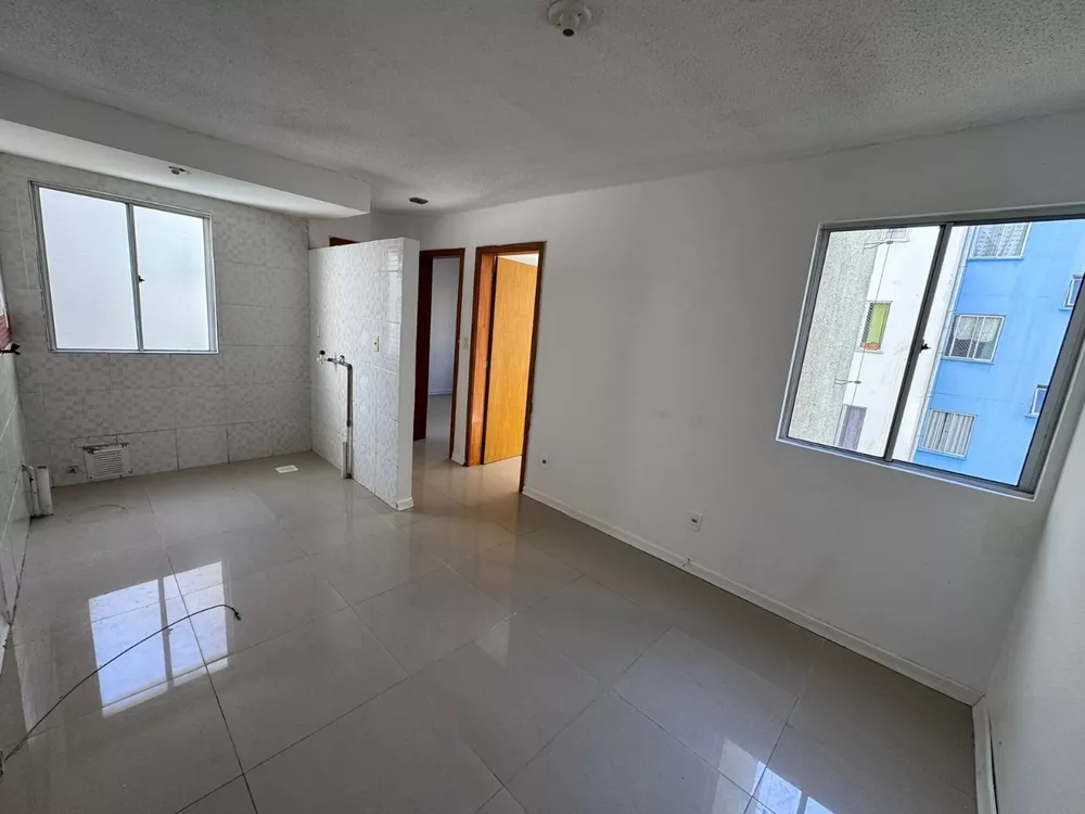 Apartamento à venda com 2 quartos, 42m² - Foto 3