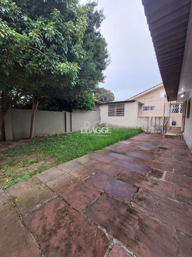 Casa à venda com 3 quartos, 185m² - Foto 3