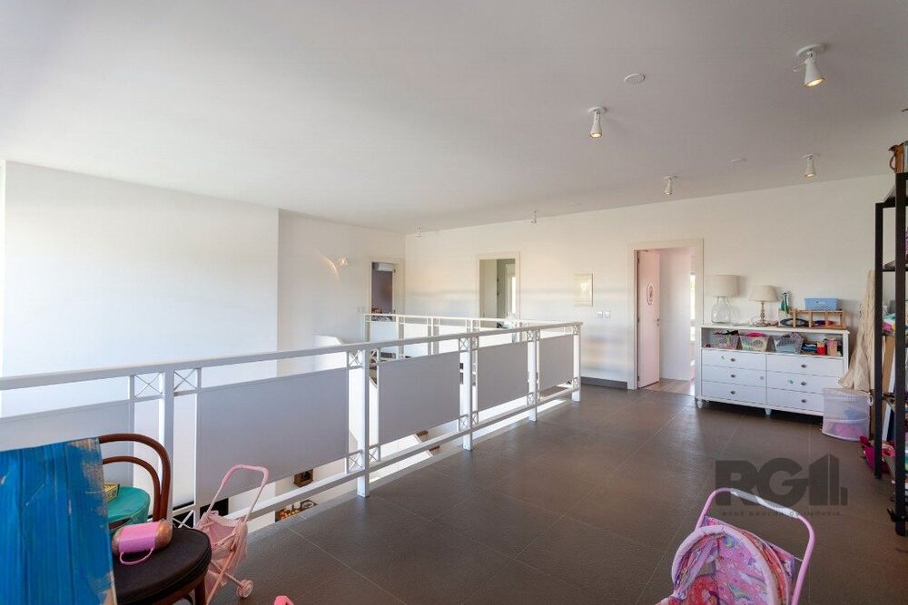 Casa de Condomínio para alugar com 5 quartos, 403m² - Foto 2