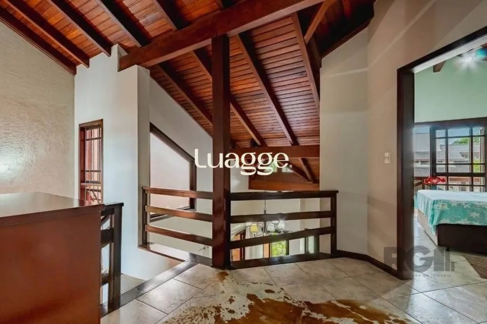 Casa, 3 quartos, 210 m² - Foto 1