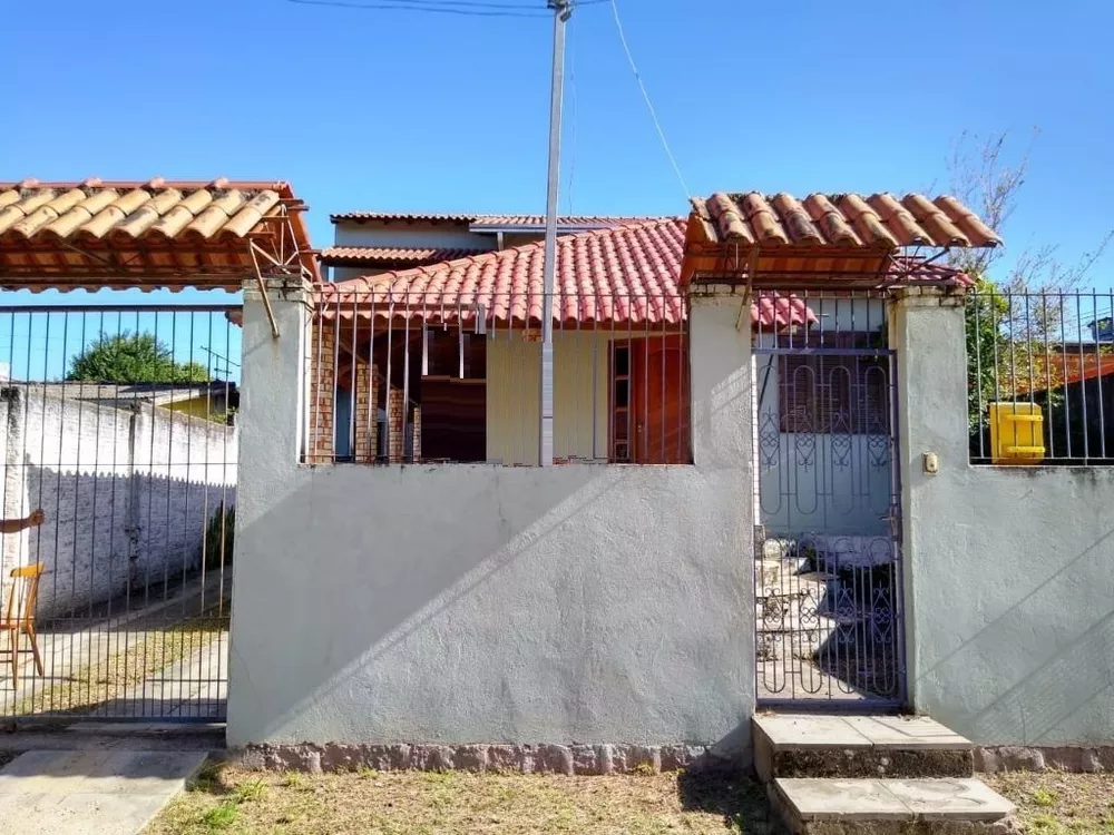 Casa à venda com 4 quartos, 266m² - Foto 2