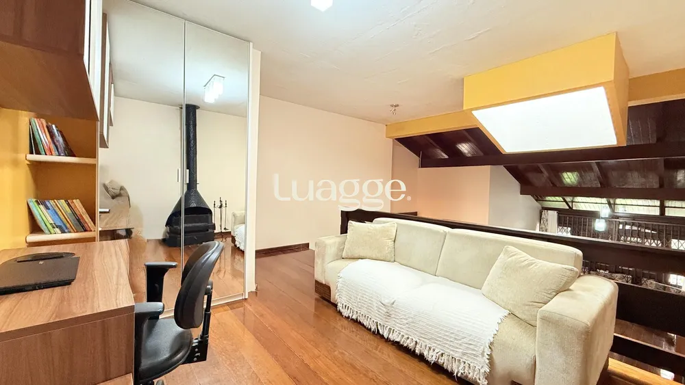 Casa, 4 quartos, 261 m² - Foto 2