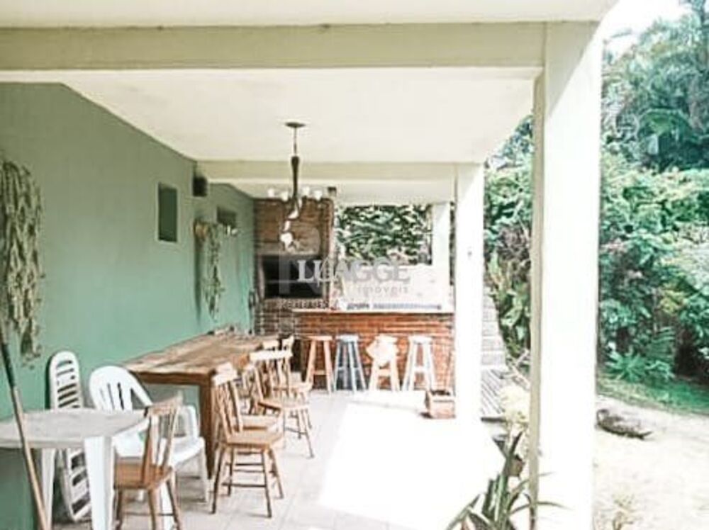 Casa à venda com 4 quartos, 406m² - Foto 1