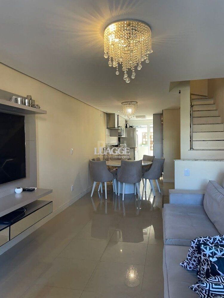 Sobrado à venda com 2 quartos, 133m² - Foto 1