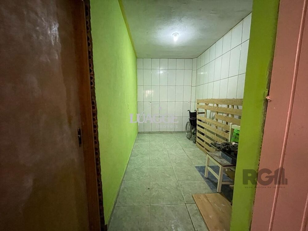 Casa à venda com 2 quartos, 125m² - Foto 1